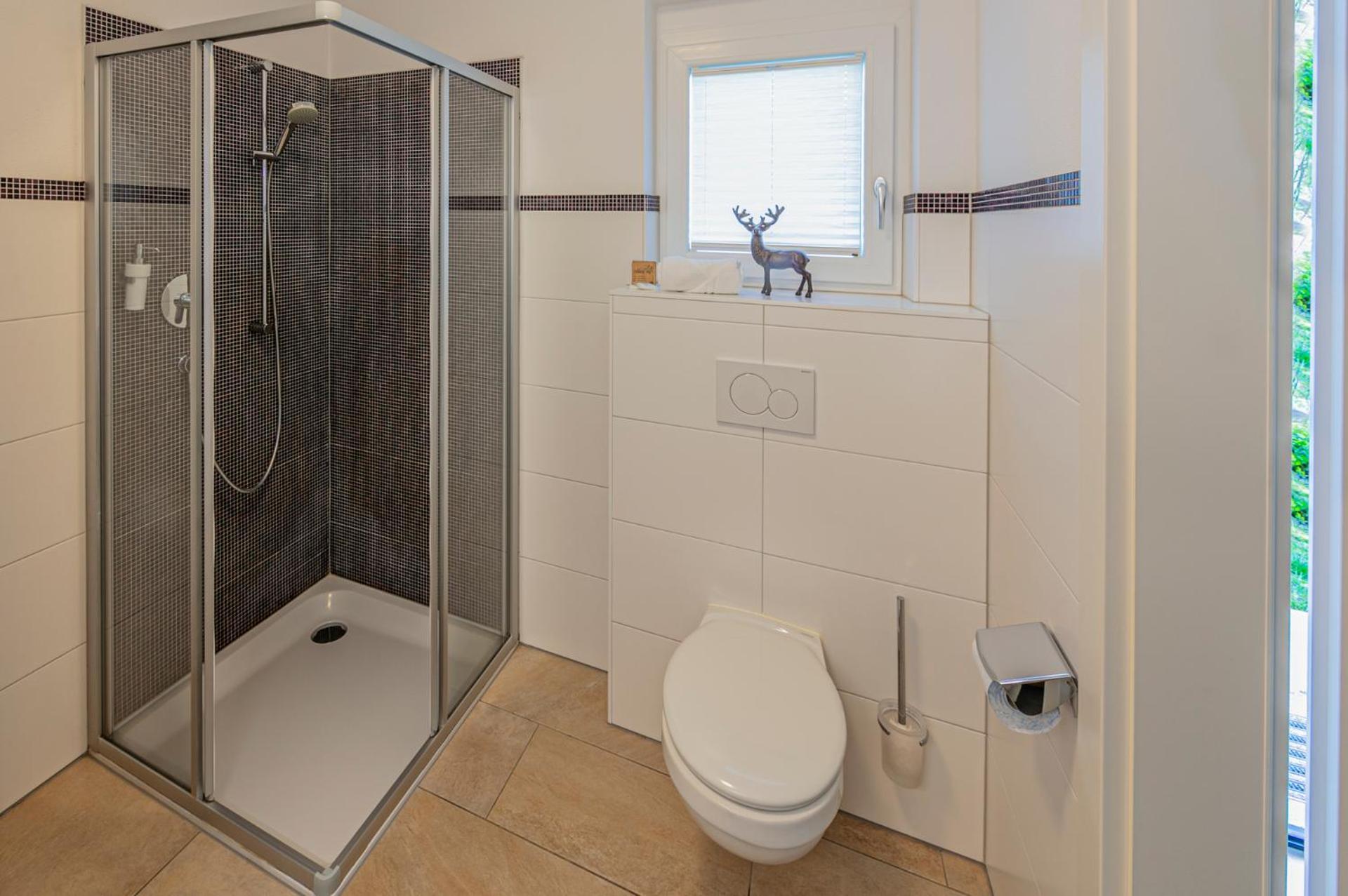 H21 - Modernes Ferienhaus 145Qm, 4Sz, Wellnessbereich Mit Sauna Und Dachterrasse Mit Panoramablick, Kuehlen Und Heizen Mit Geothermie Fügen Exterior foto