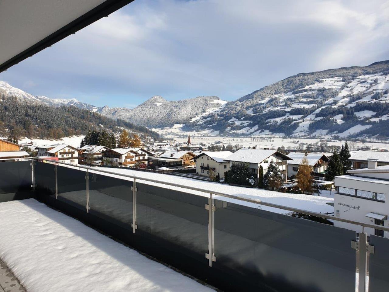 H21 - Modernes Ferienhaus 145Qm, 4Sz, Wellnessbereich Mit Sauna Und Dachterrasse Mit Panoramablick, Kuehlen Und Heizen Mit Geothermie Fügen Exterior foto